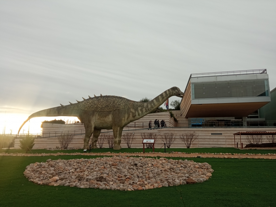 Visita al Museo de Paleontología CLM (MUPA) y realización del Taller de Macro y Micropaleontología.  Posteriormente Ruta geológica por la Hoz del Huécar.